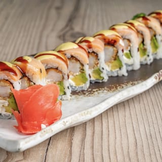 Salmon Ahumado Roll